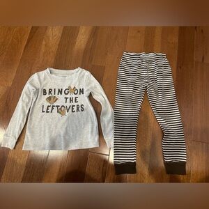 Gray 'Bring on the Leftovers' Pajama Set
